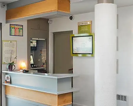 Hotel Lorient 2*
